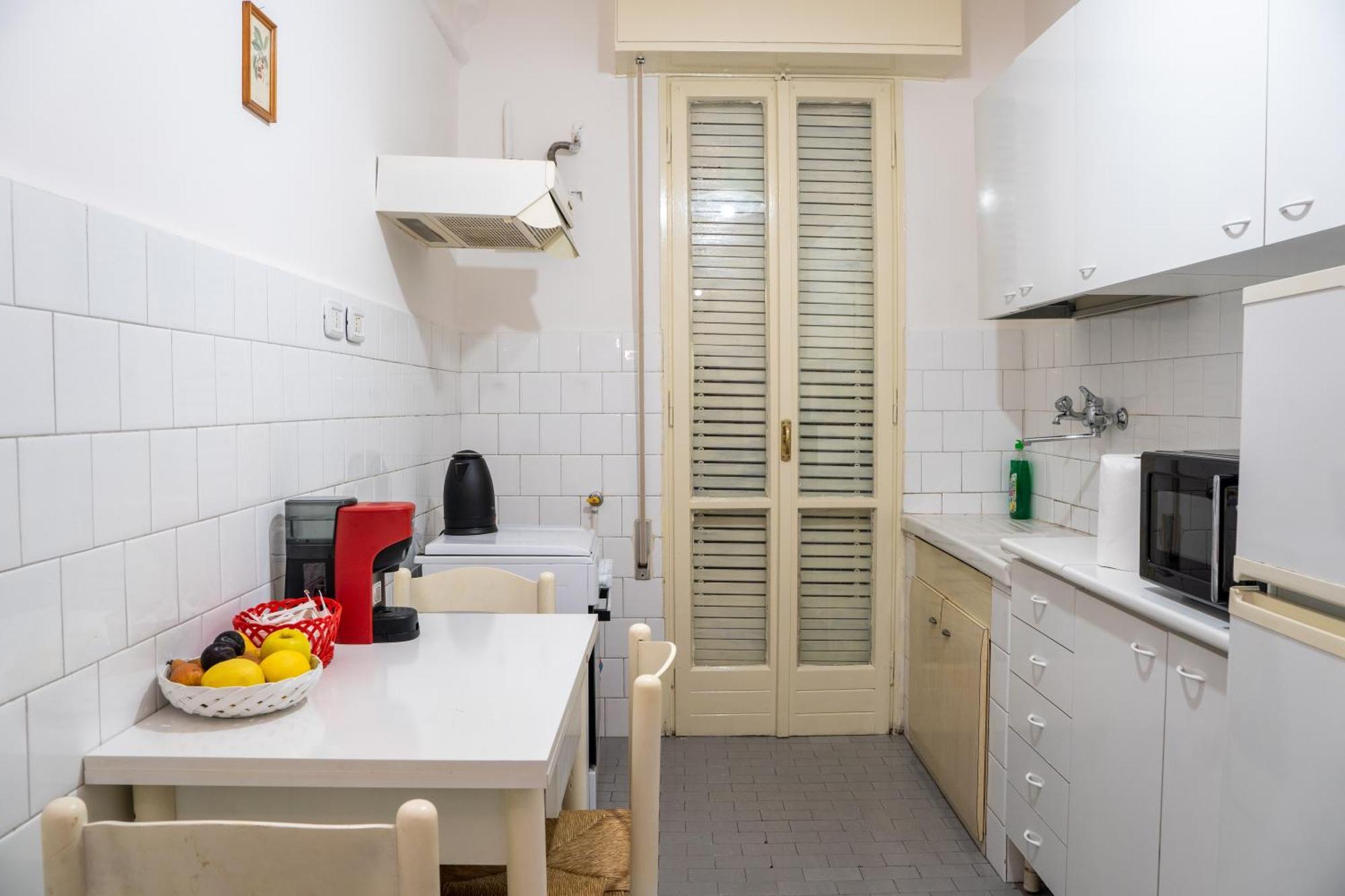 Home Stay Roma Acomodação com café da manhã  *